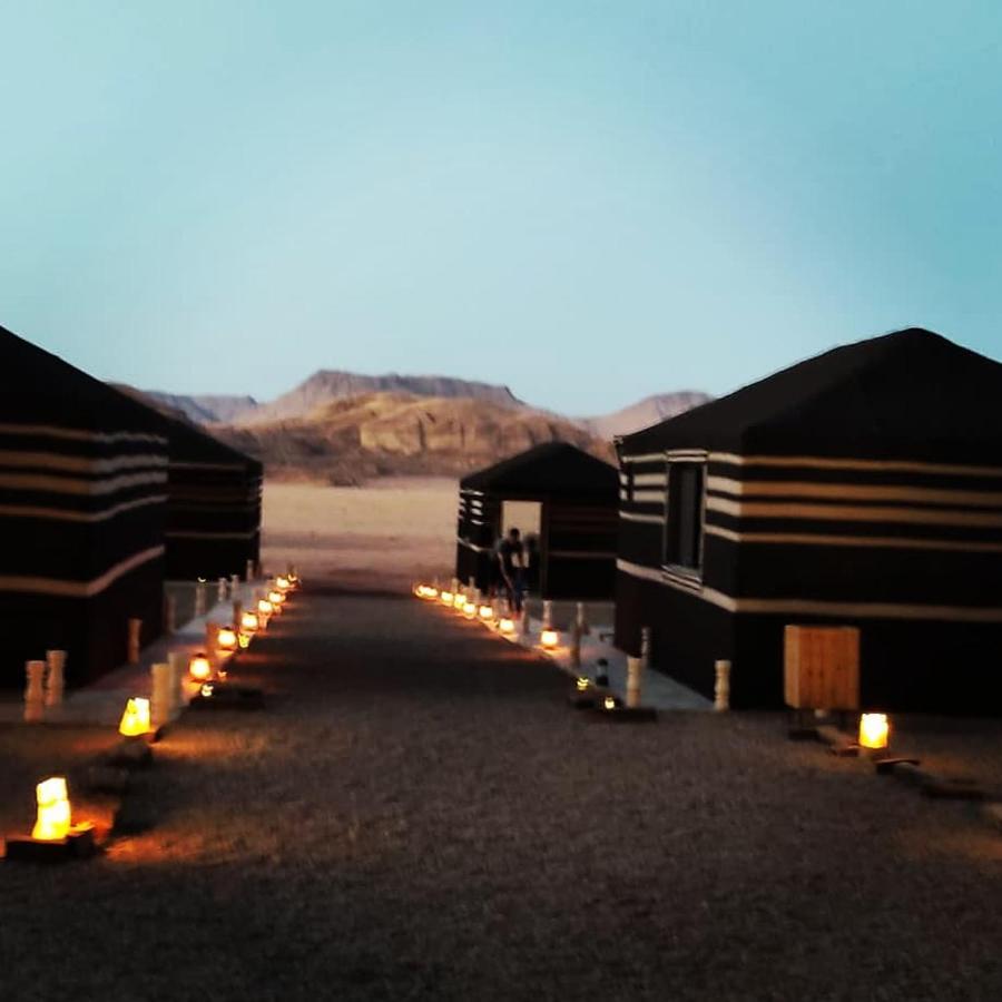 מלון Wadi Star Wars Camp